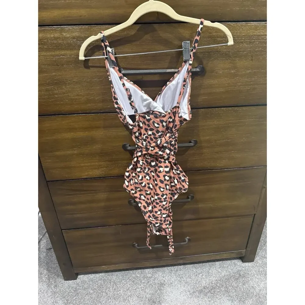 NWT Leopard Wrap Around One Piece Swimsuit Size M Popvil
